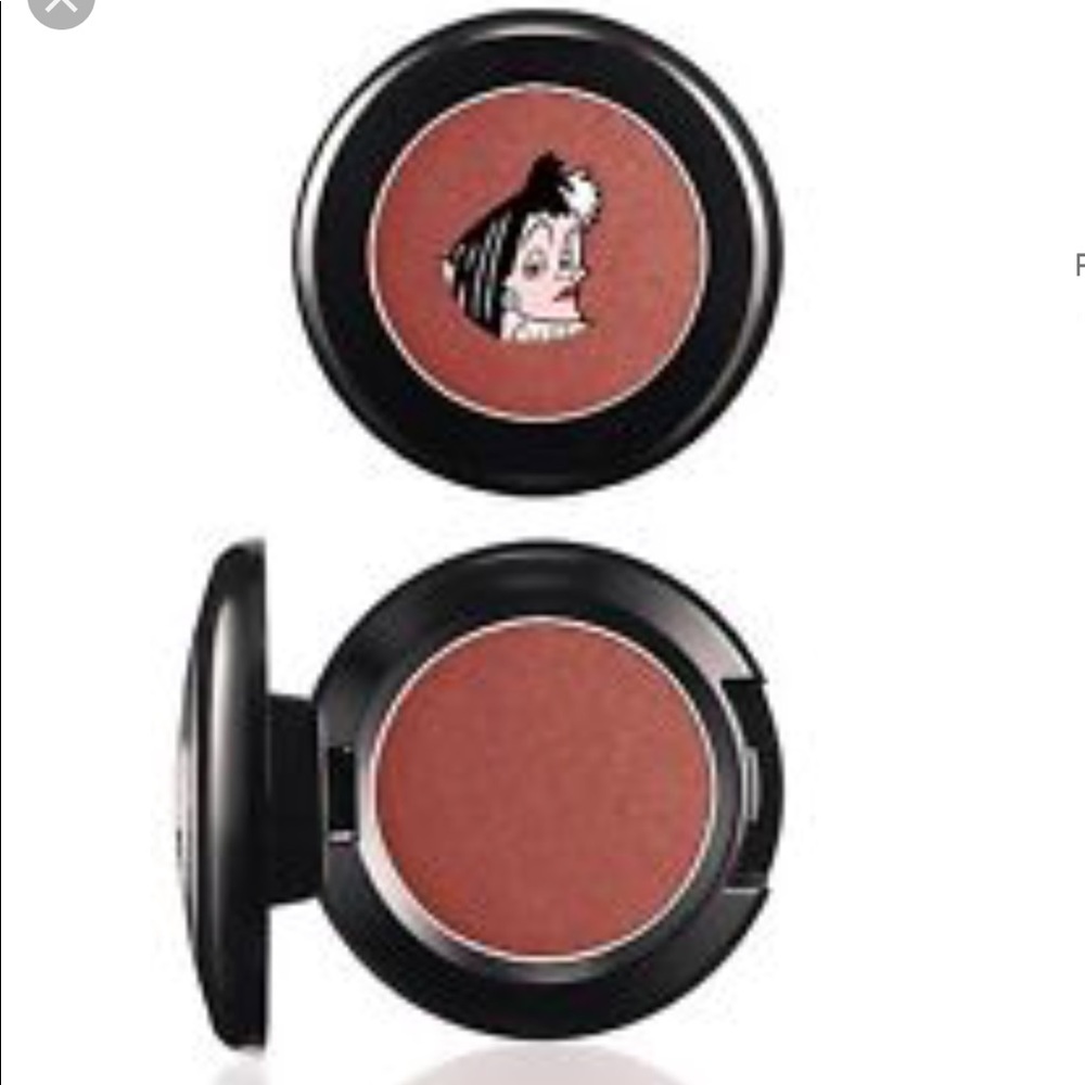 Mac venomous Villians de-vil eye shadow New